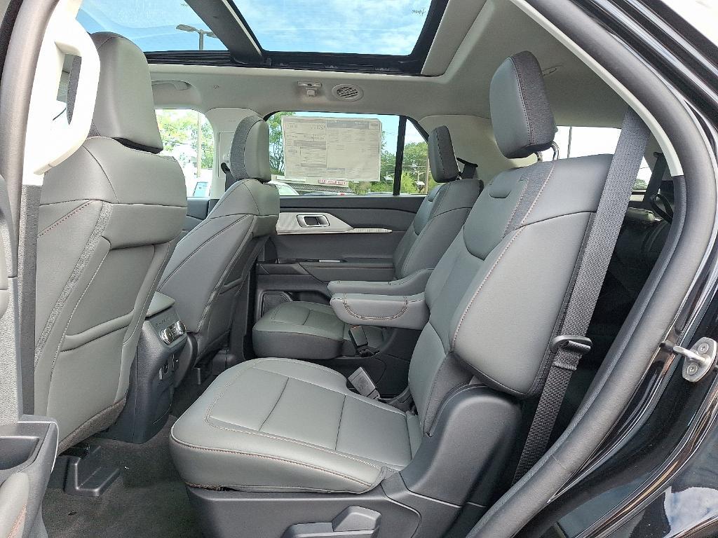 new 2025 Ford Explorer car, priced at $50,060