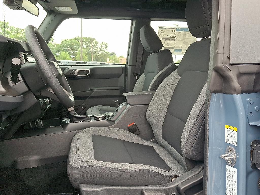 new 2025 Ford Bronco car, priced at $45,575