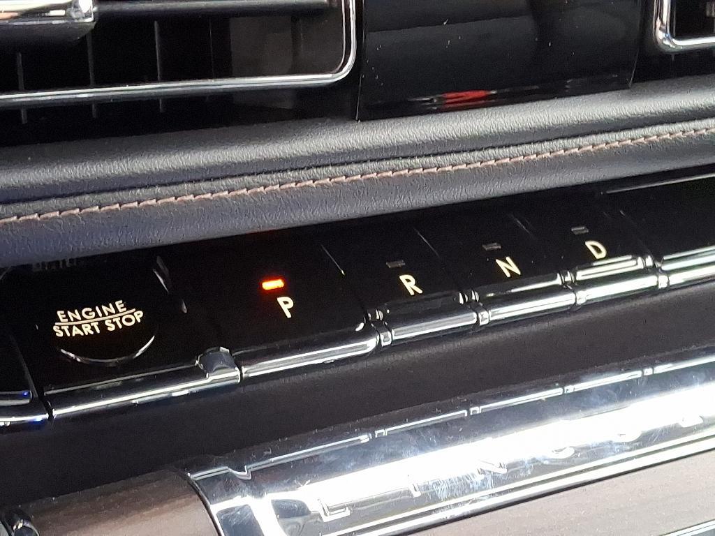 new 2025 Lincoln Aviator car, priced at $70,290