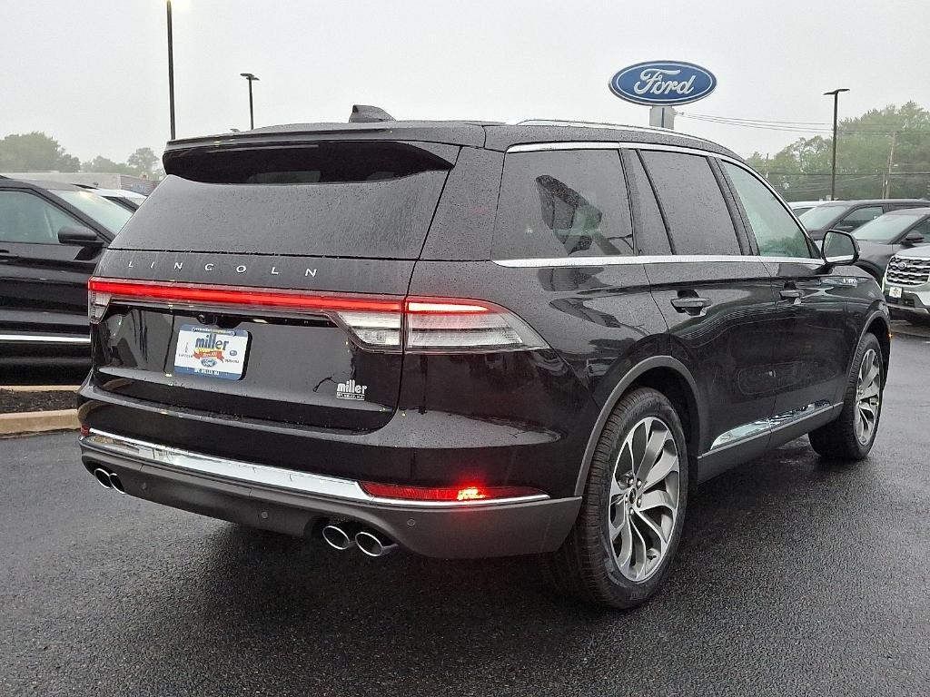 new 2025 Lincoln Aviator car, priced at $70,290