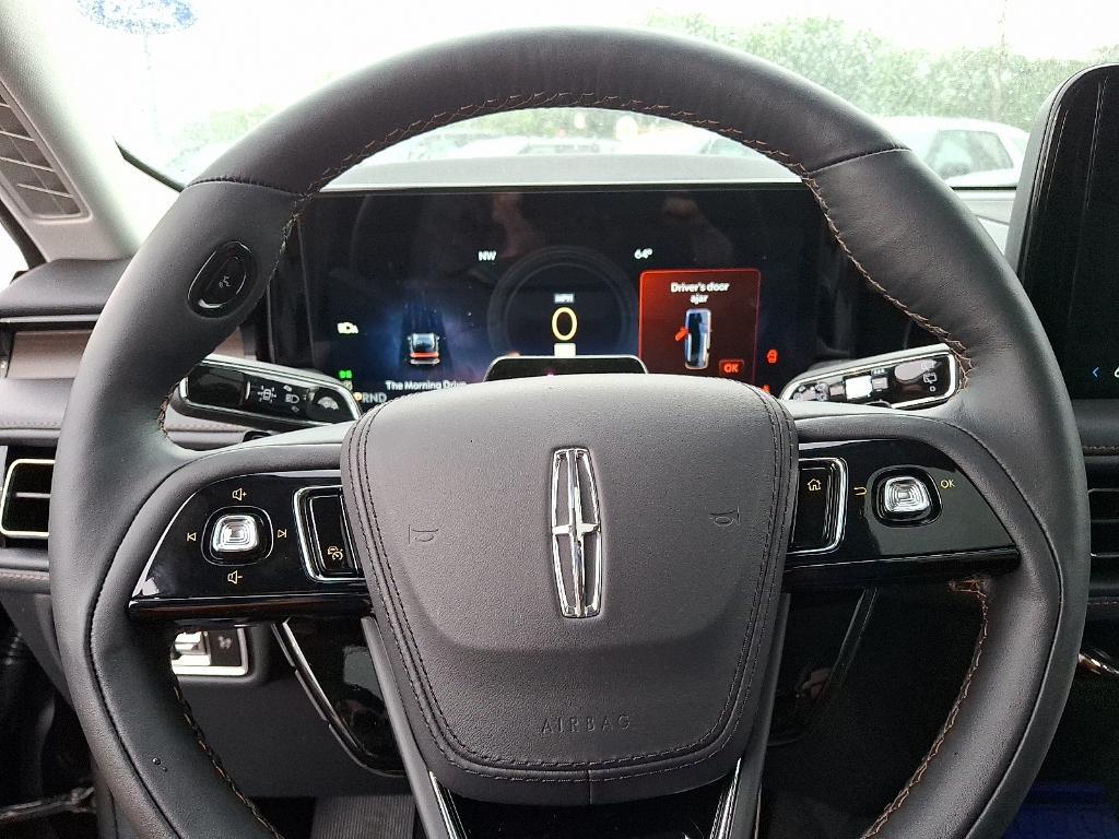 new 2025 Lincoln Aviator car, priced at $70,290