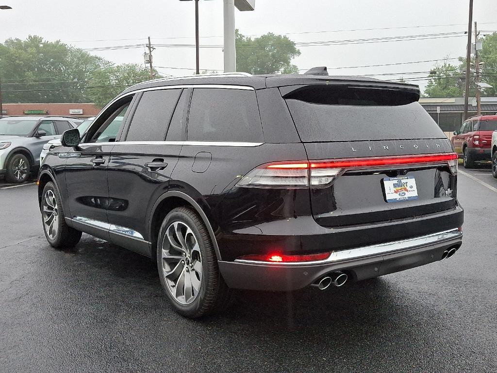 new 2025 Lincoln Aviator car, priced at $70,290