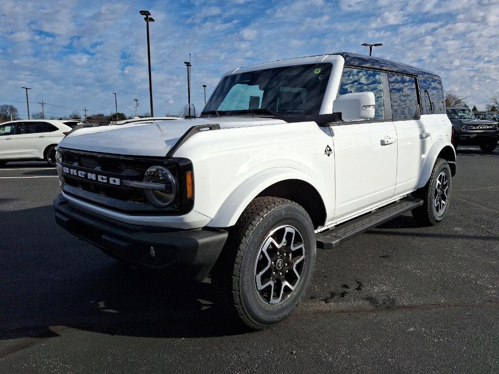 new 2024 Ford Bronco car, priced at $53,555