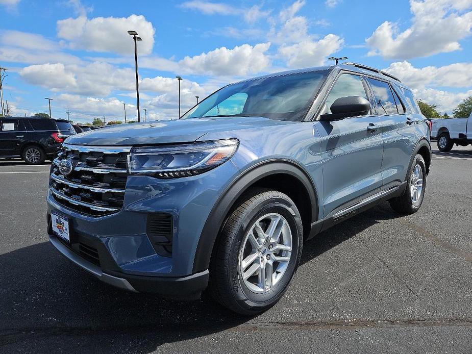 new 2025 Ford Explorer car, priced at $42,523