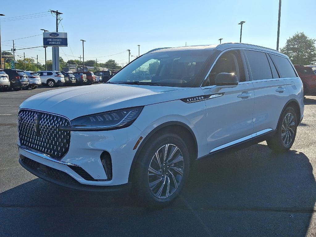 new 2025 Lincoln Aviator car, priced at $64,240