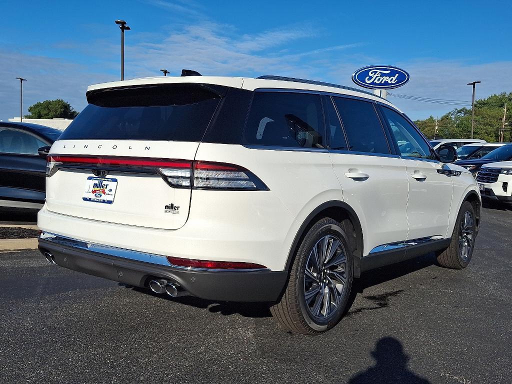 new 2025 Lincoln Aviator car, priced at $64,240