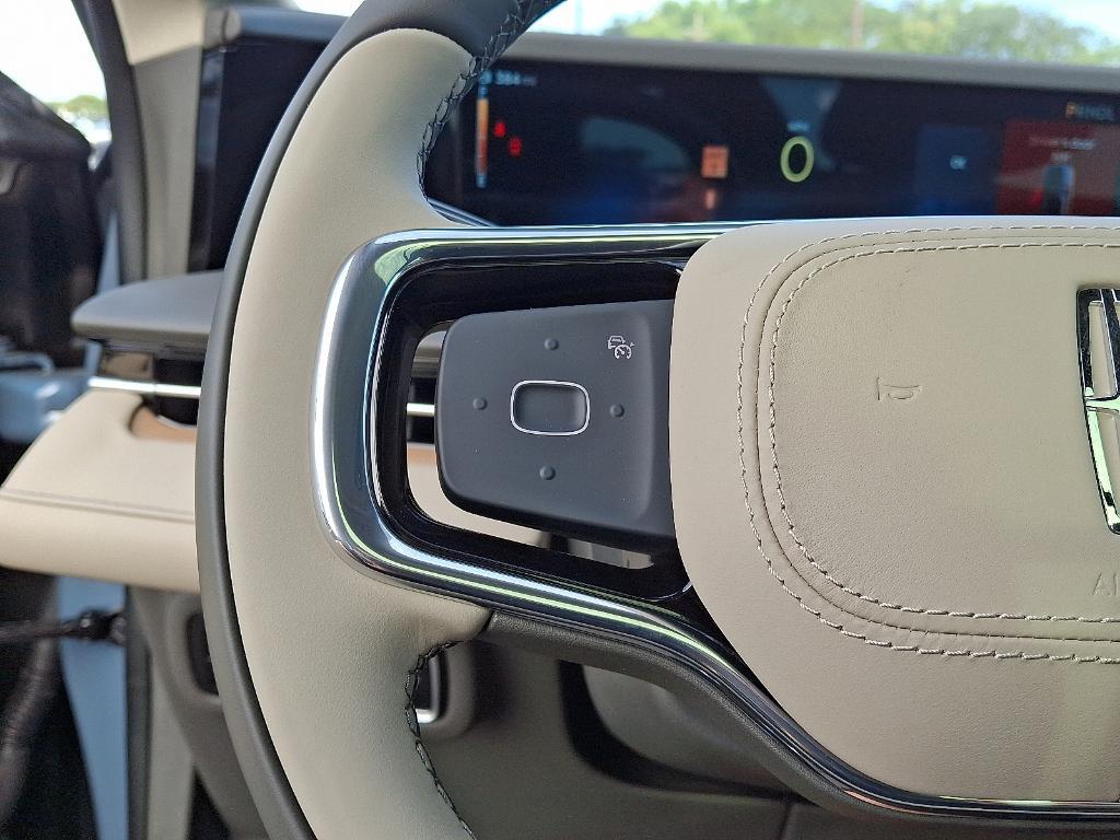 new 2025 Lincoln Nautilus car, priced at $68,025