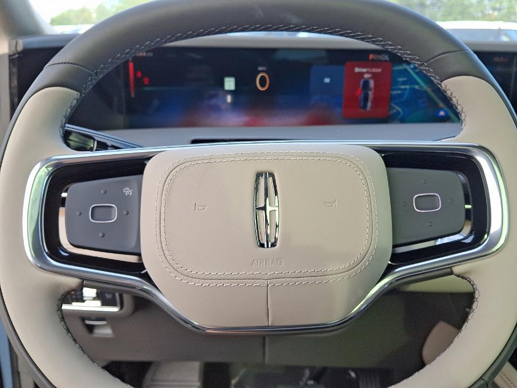 new 2025 Lincoln Nautilus car, priced at $68,025