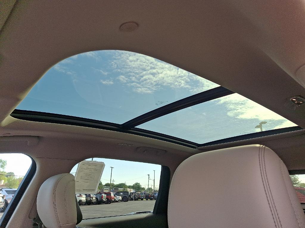 new 2025 Lincoln Nautilus car, priced at $68,025