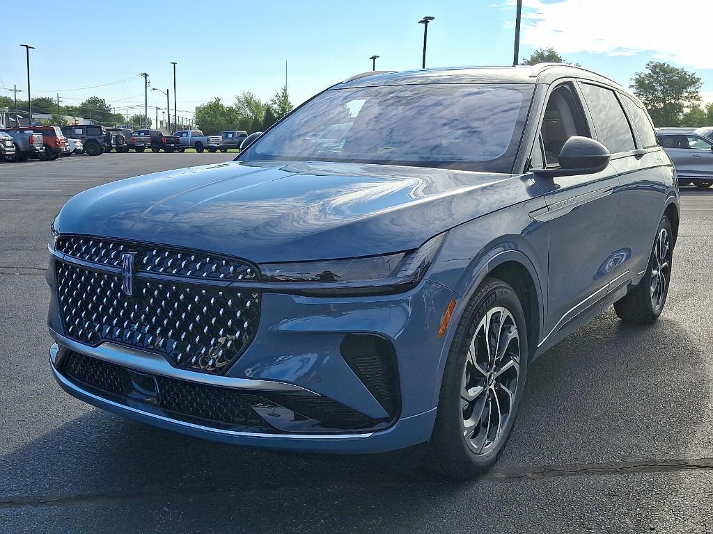 new 2025 Lincoln Nautilus car, priced at $68,025