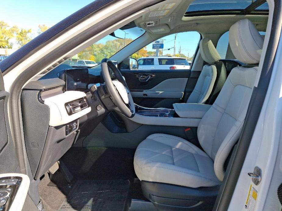 new 2025 Lincoln Aviator car, priced at $63,725