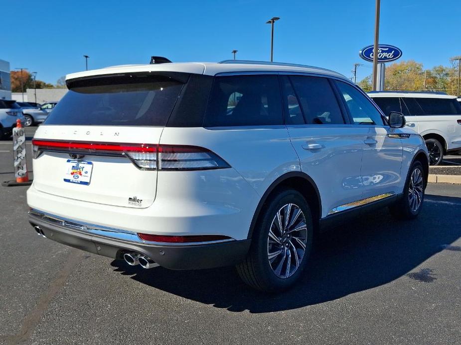 new 2025 Lincoln Aviator car, priced at $63,725