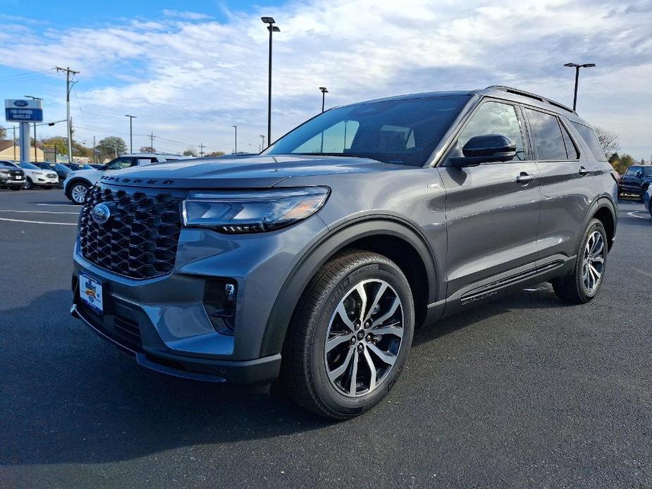 new 2025 Ford Explorer car, priced at $48,220