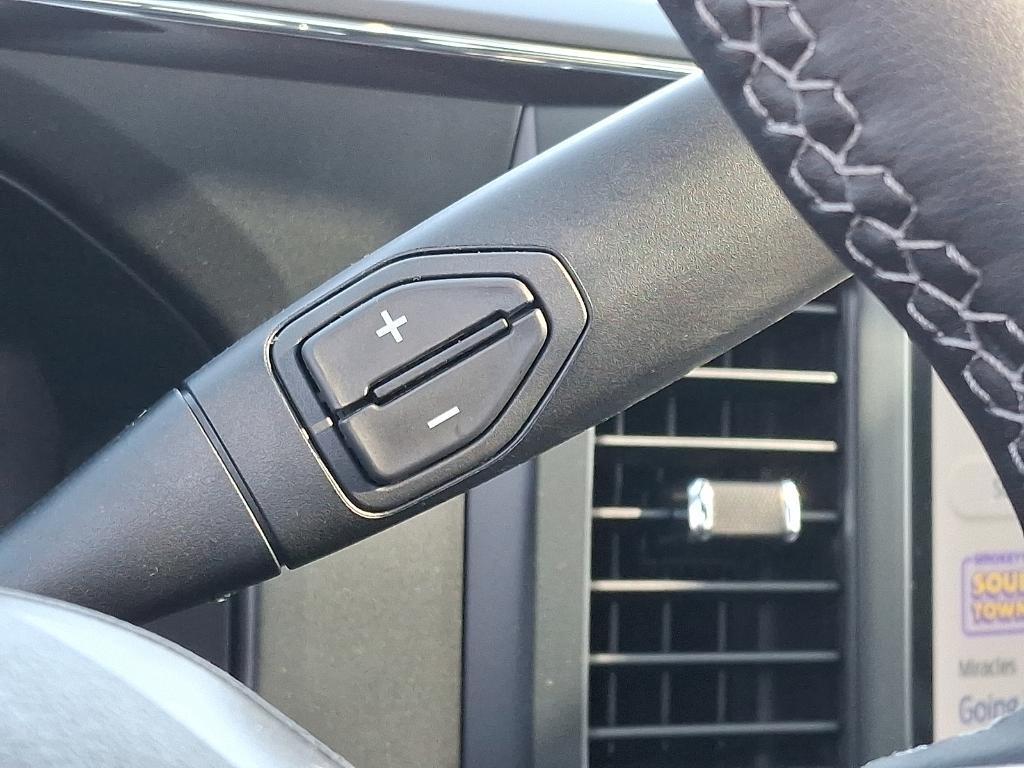 new 2025 Ford F-350 car, priced at $90,030