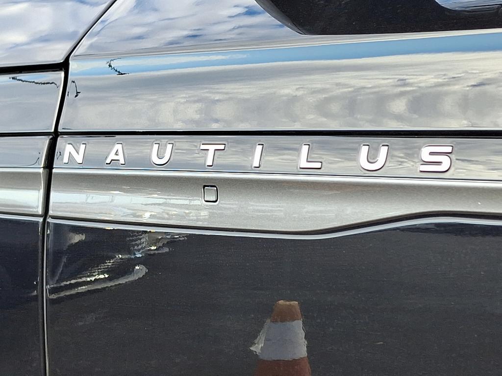 new 2025 Lincoln Nautilus car, priced at $67,705