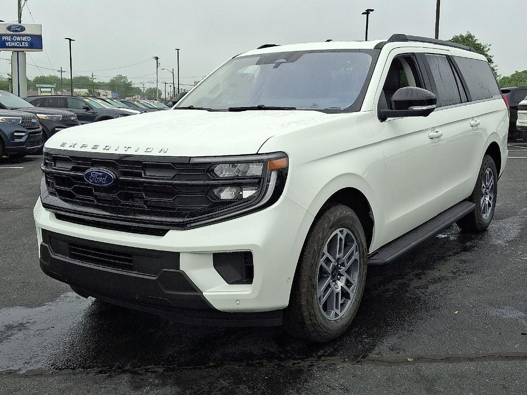 new 2025 Ford Expedition Max car, priced at $75,205