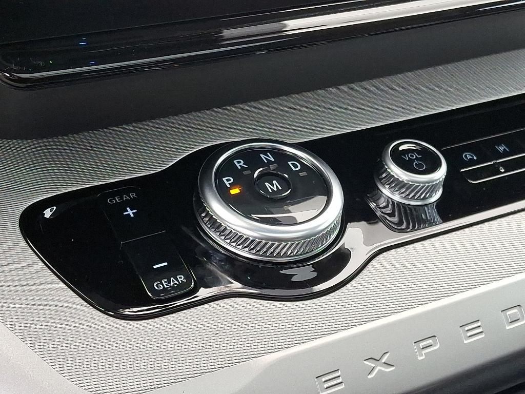 new 2025 Ford Expedition Max car, priced at $75,205
