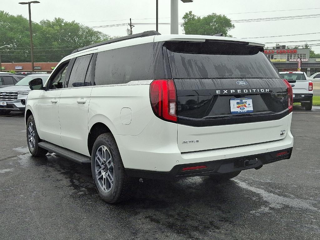 new 2025 Ford Expedition Max car, priced at $75,205