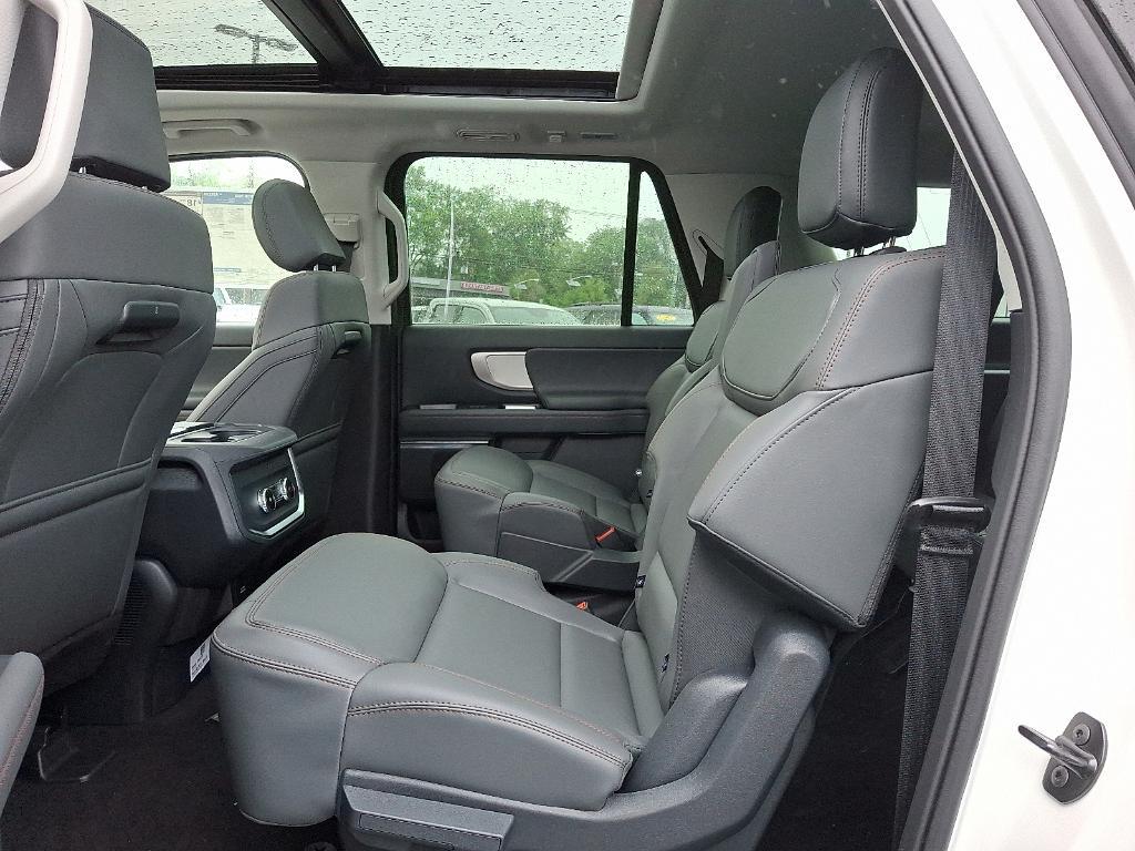 new 2025 Ford Expedition Max car, priced at $75,205