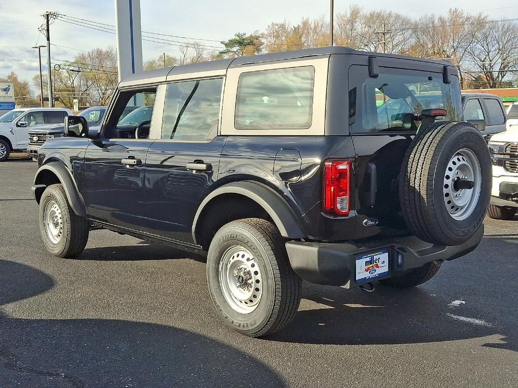 new 2025 Ford Bronco car, priced at $45,580