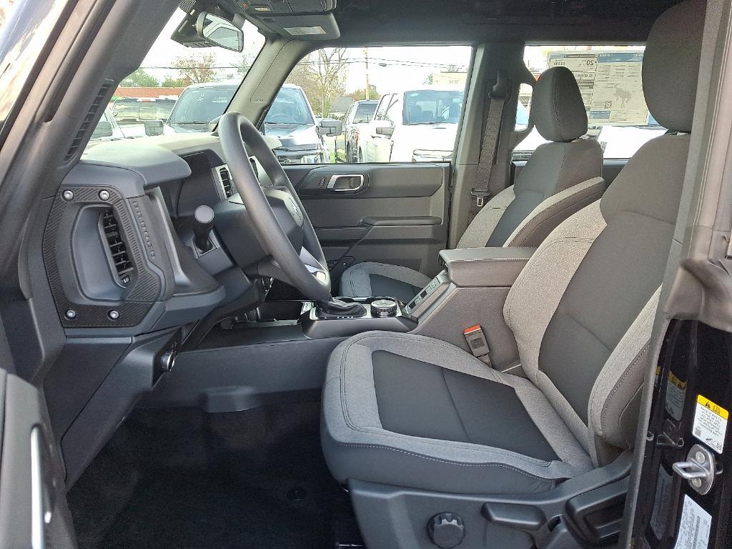 new 2025 Ford Bronco car, priced at $45,580