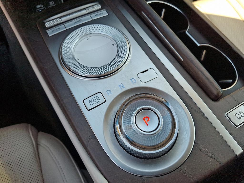 used 2021 Genesis G80 car, priced at $32,690
