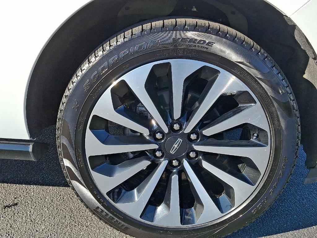 used 2023 Lincoln Navigator car, priced at $73,691