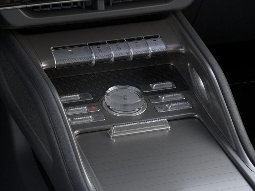 new 2025 Lincoln Nautilus car, priced at $63,520