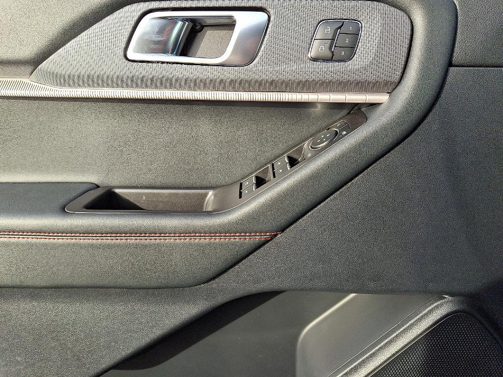 new 2025 Ford Explorer car, priced at $59,360