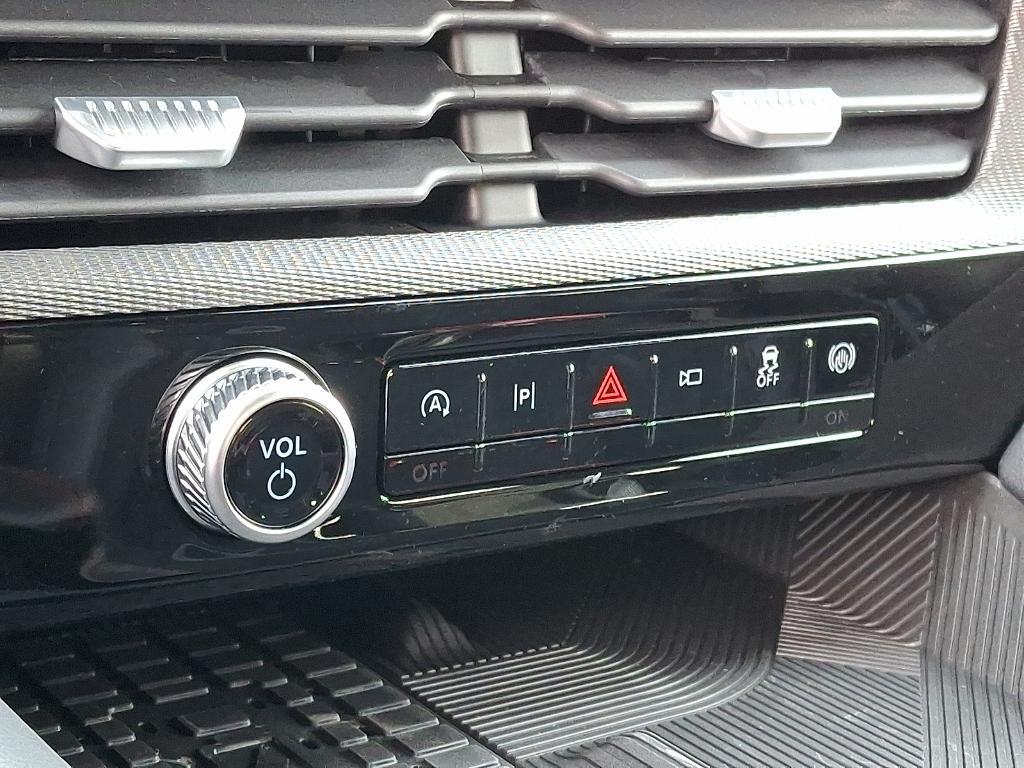 new 2025 Ford Explorer car, priced at $59,360