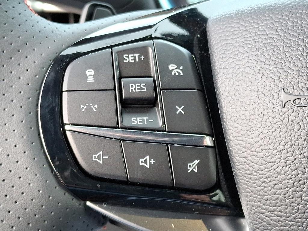 new 2025 Ford Explorer car, priced at $59,360