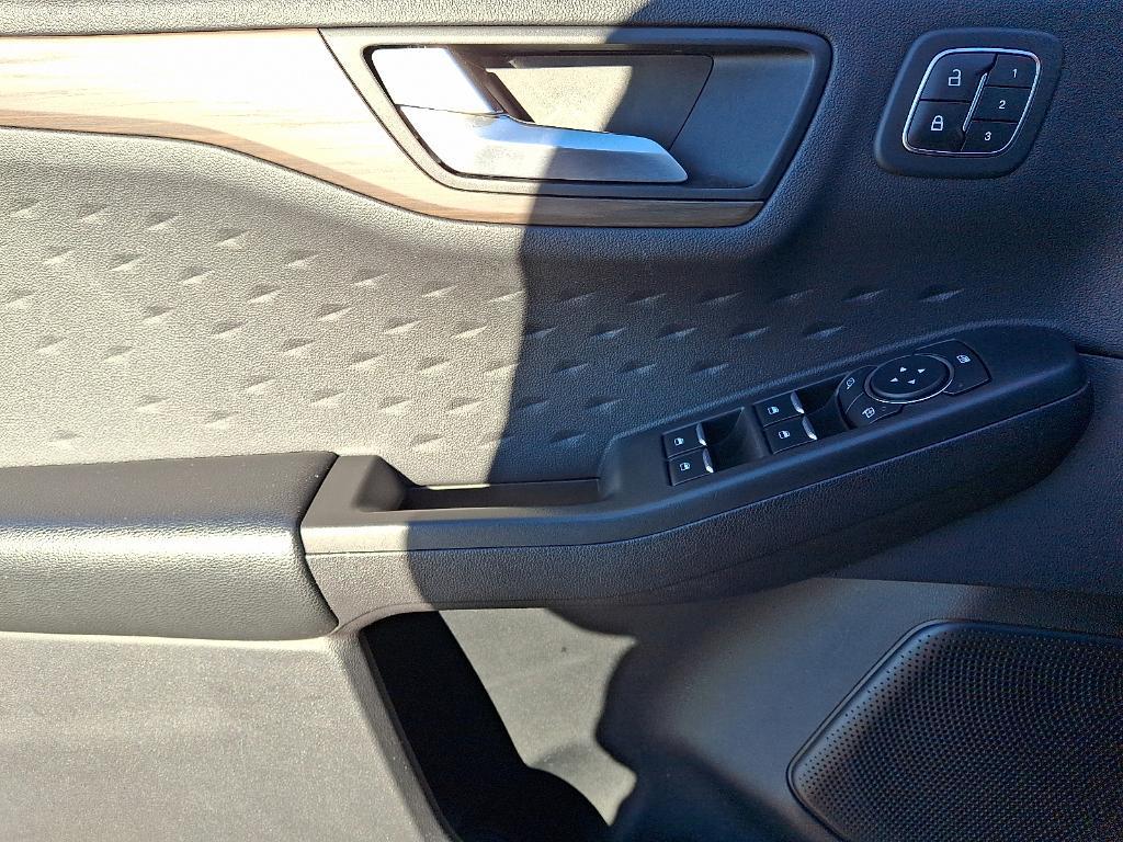 used 2020 Ford Escape car, priced at $19,995