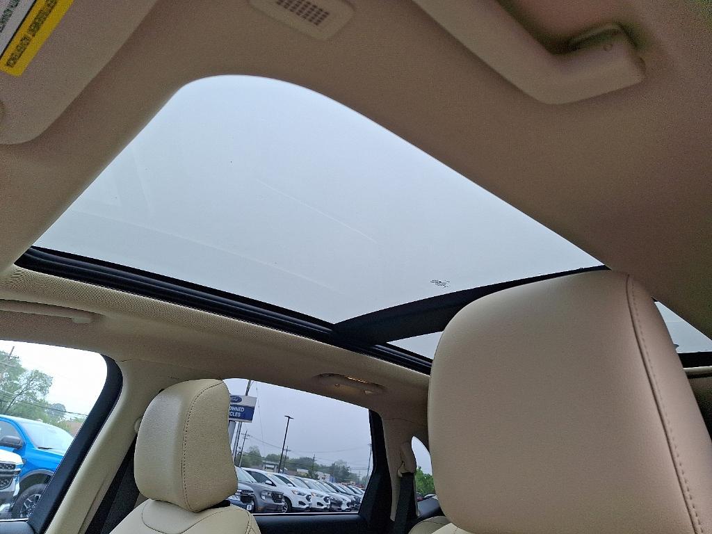 used 2021 Ford Edge car, priced at $22,795