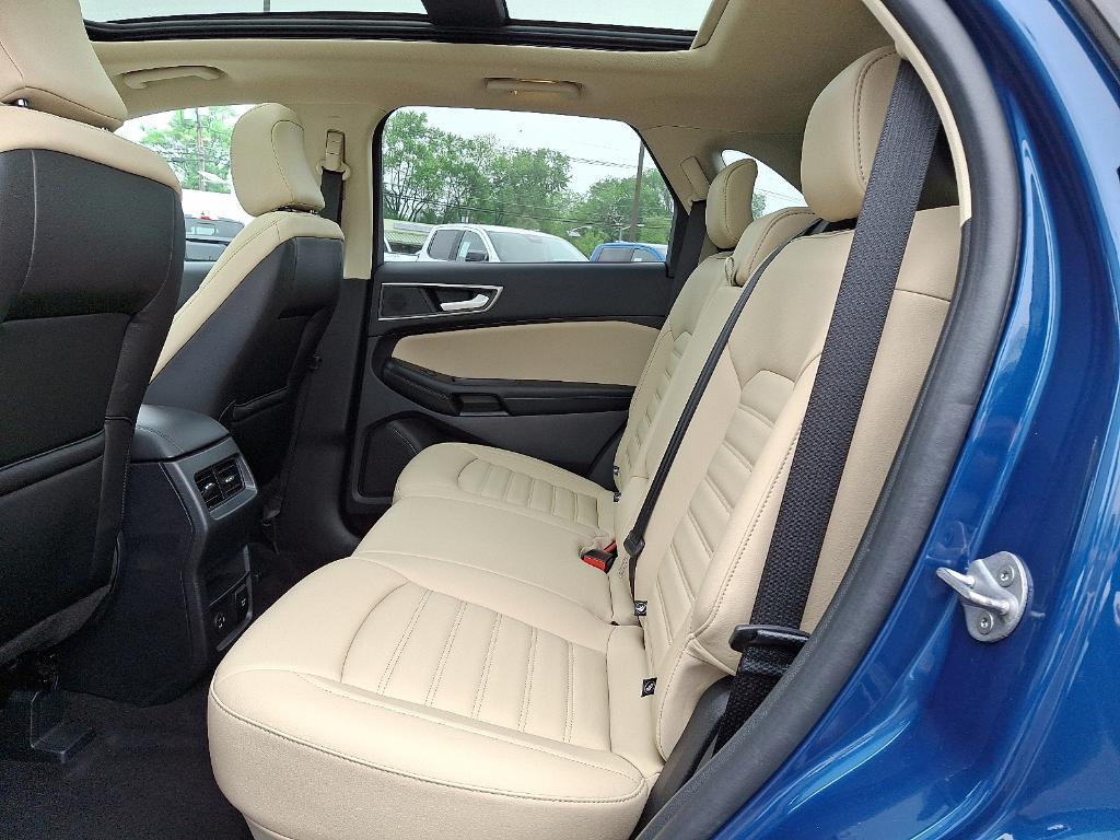 used 2021 Ford Edge car, priced at $22,795