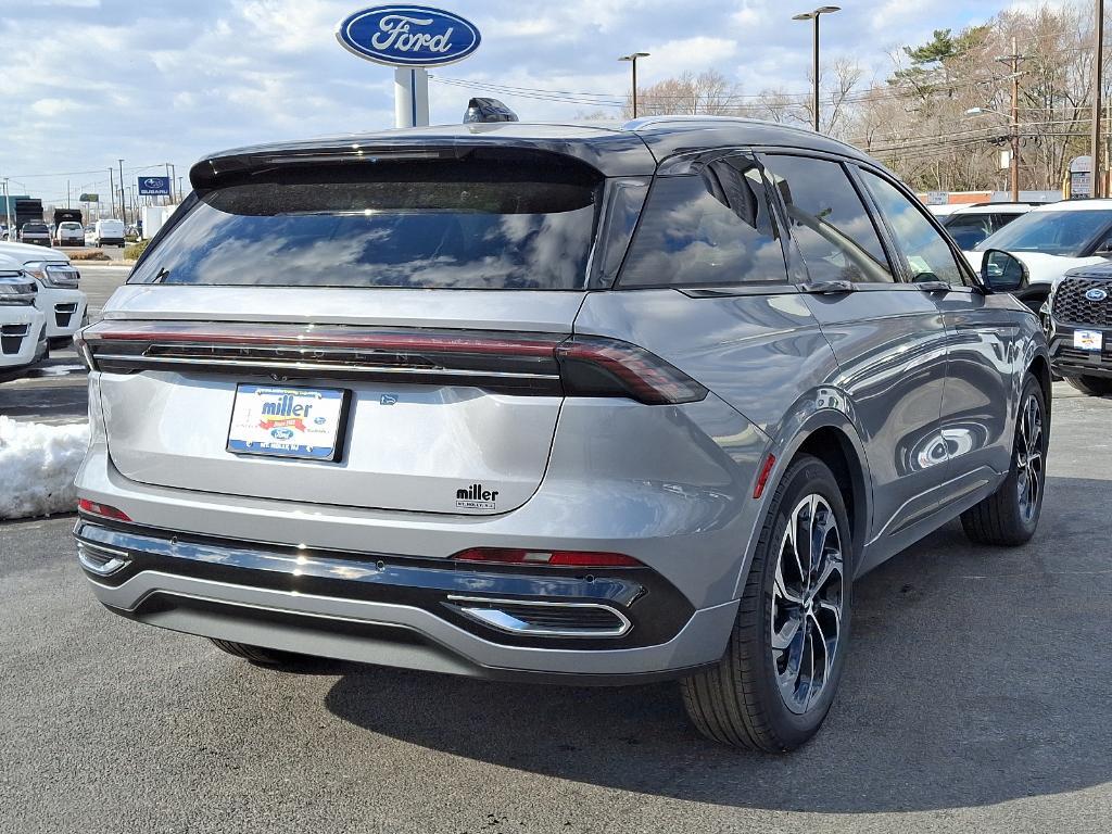 new 2025 Lincoln Nautilus car, priced at $65,455