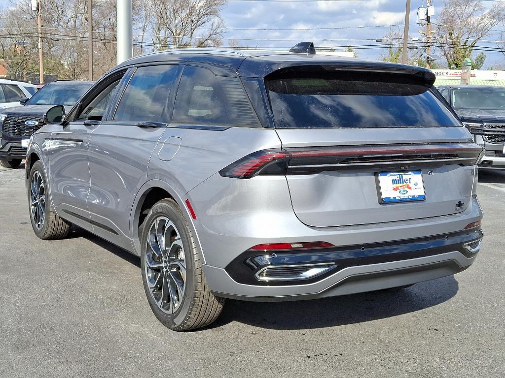 new 2025 Lincoln Nautilus car, priced at $65,455