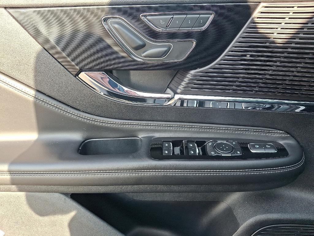 used 2022 Lincoln Corsair car, priced at $29,391