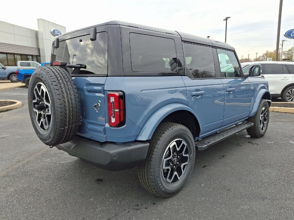 new 2024 Ford Bronco car, priced at $56,550