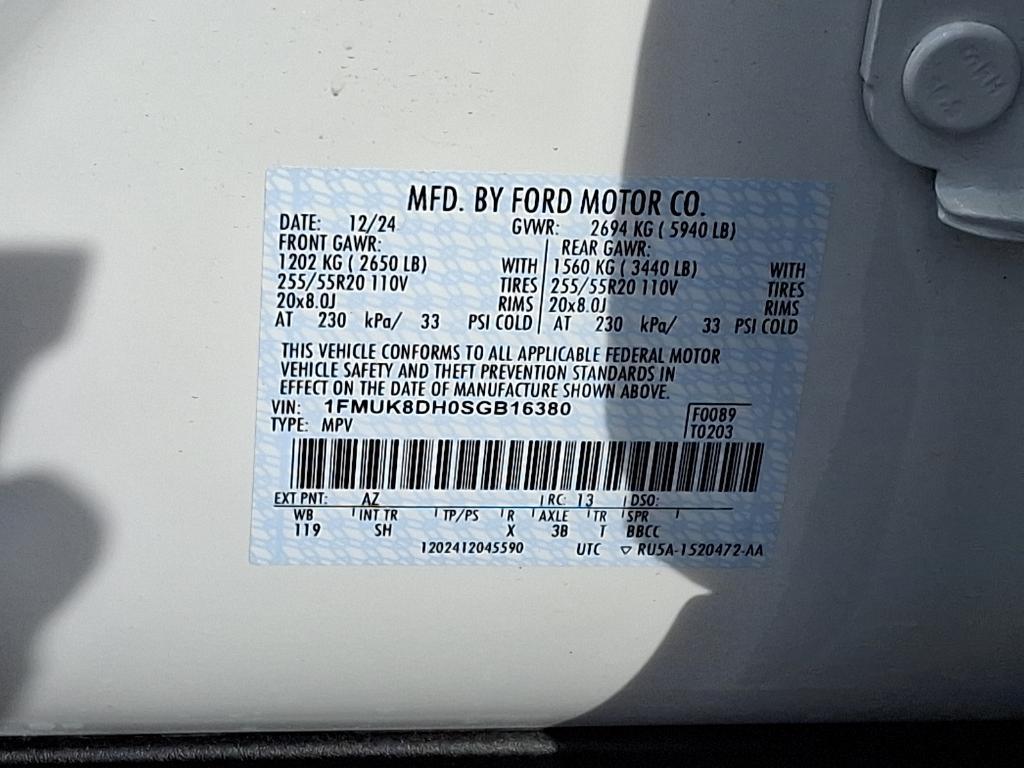 new 2025 Ford Explorer car, priced at $49,348