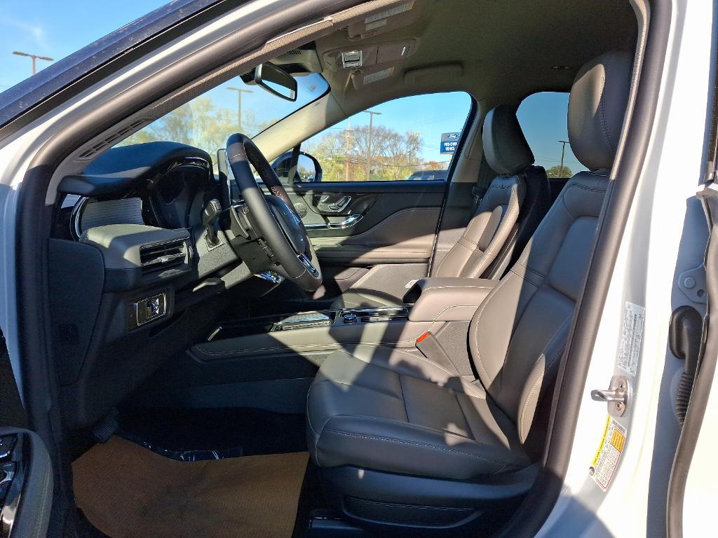 new 2025 Lincoln Corsair car, priced at $44,180