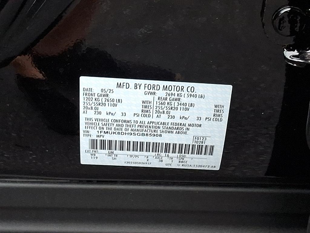 new 2025 Ford Explorer car, priced at $48,585