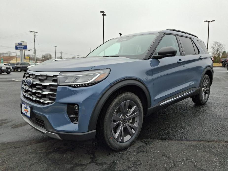 new 2025 Ford Explorer car, priced at $47,077