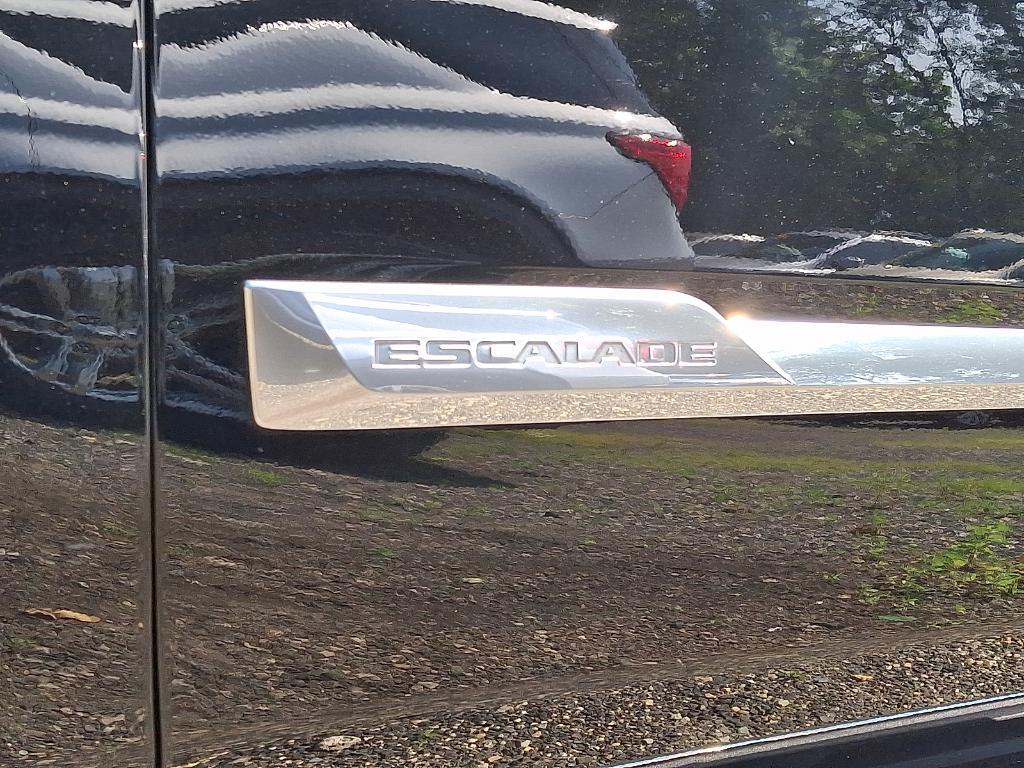 used 2018 Cadillac Escalade car, priced at $31,990