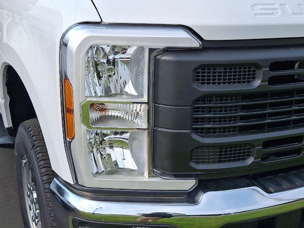 new 2025 Ford F-250 car, priced at $50,600