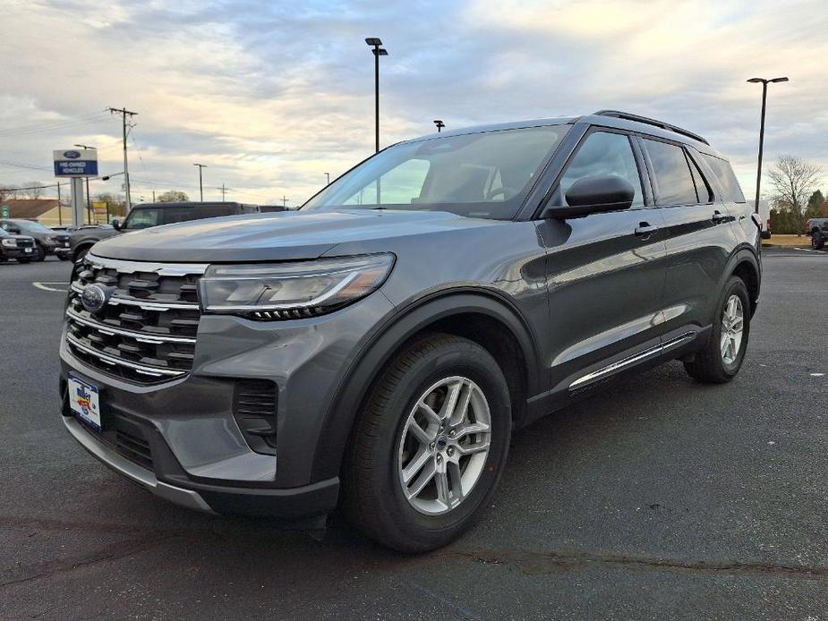 new 2025 Ford Explorer car, priced at $43,350