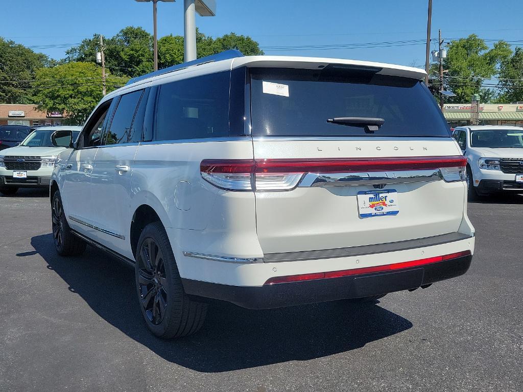 new 2024 Lincoln Navigator L car, priced at $109,645