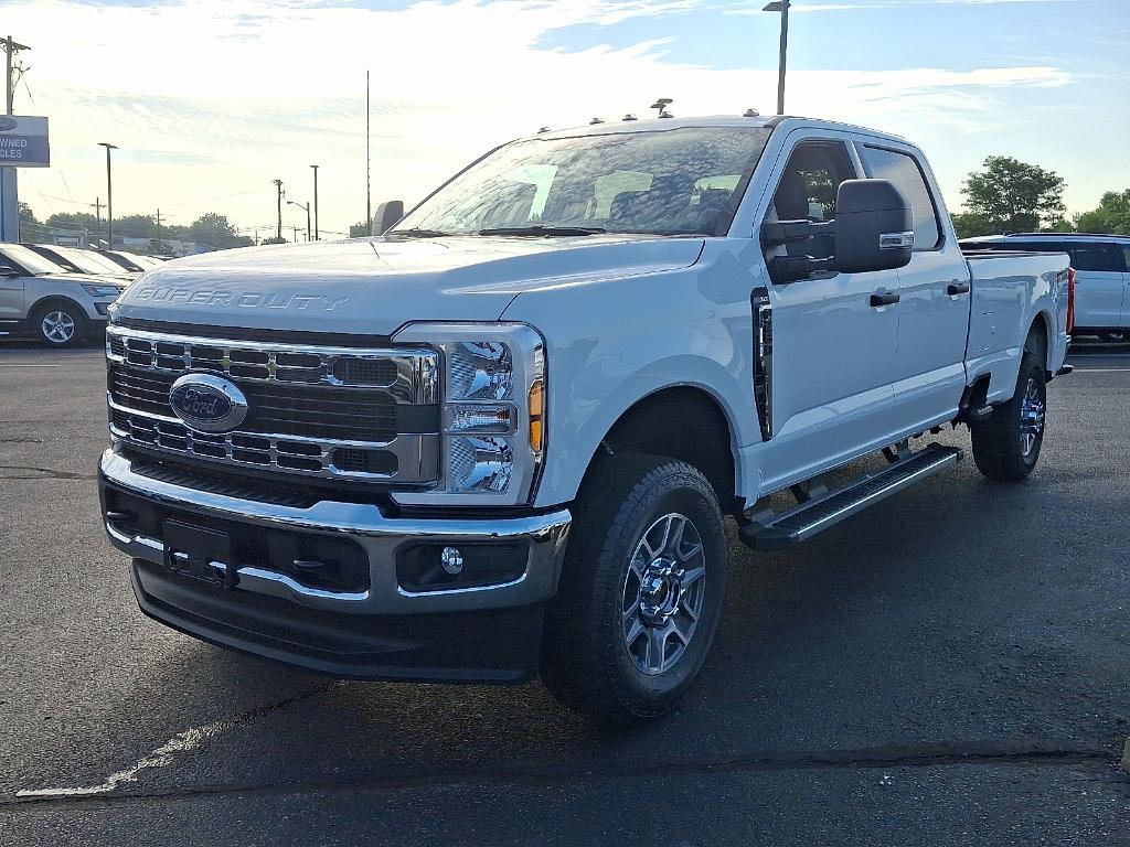 new 2025 Ford F-250 car, priced at $62,260