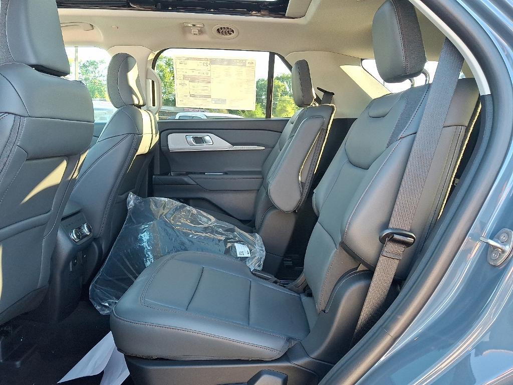 new 2025 Ford Explorer car, priced at $51,335