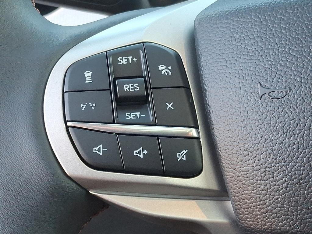 new 2025 Ford Explorer car, priced at $51,335