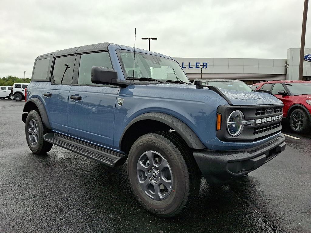 new 2025 Ford Bronco car, priced at $49,955